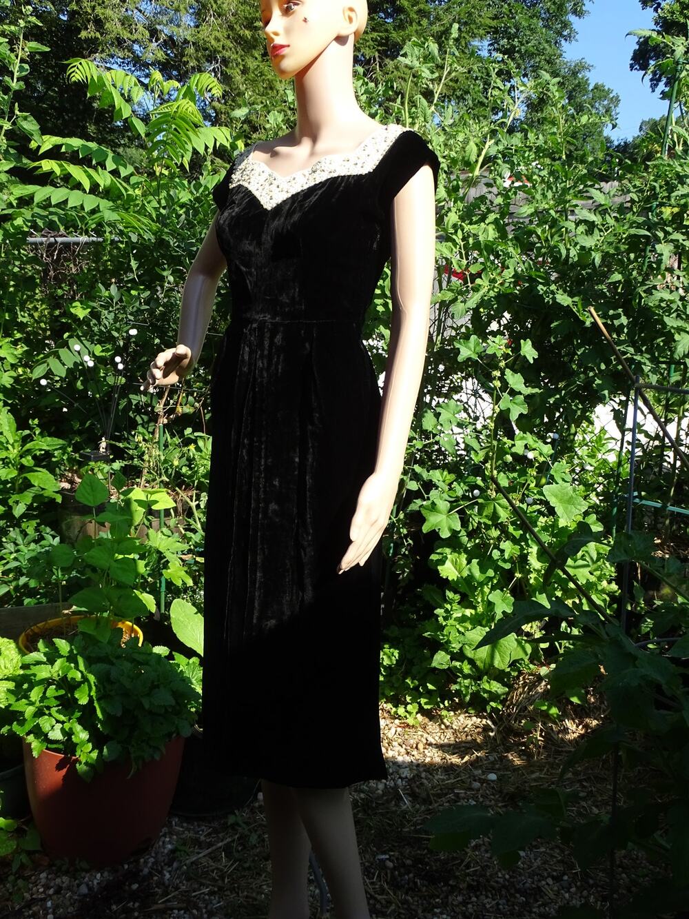 Vintage 50s Black Velvet Sweetheart Cocktail Dress Small Old Hollywood LBD